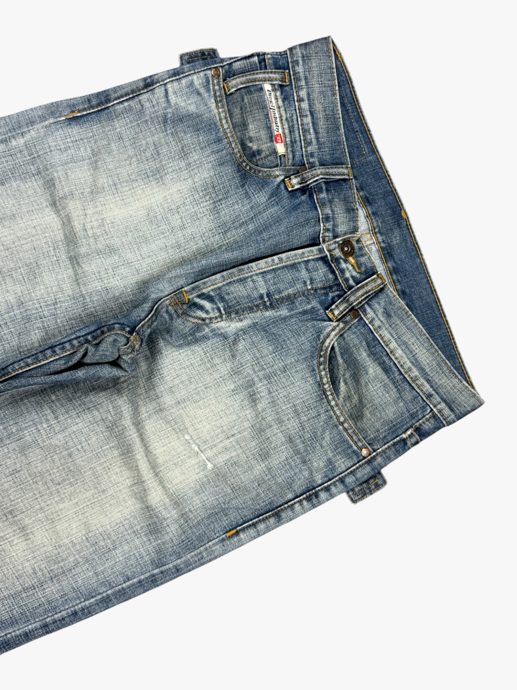 Diesel Straight Washed (S) / (W30)