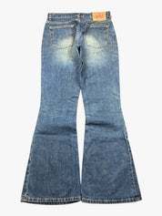Women - Levis Bootcut (M) / (W29)