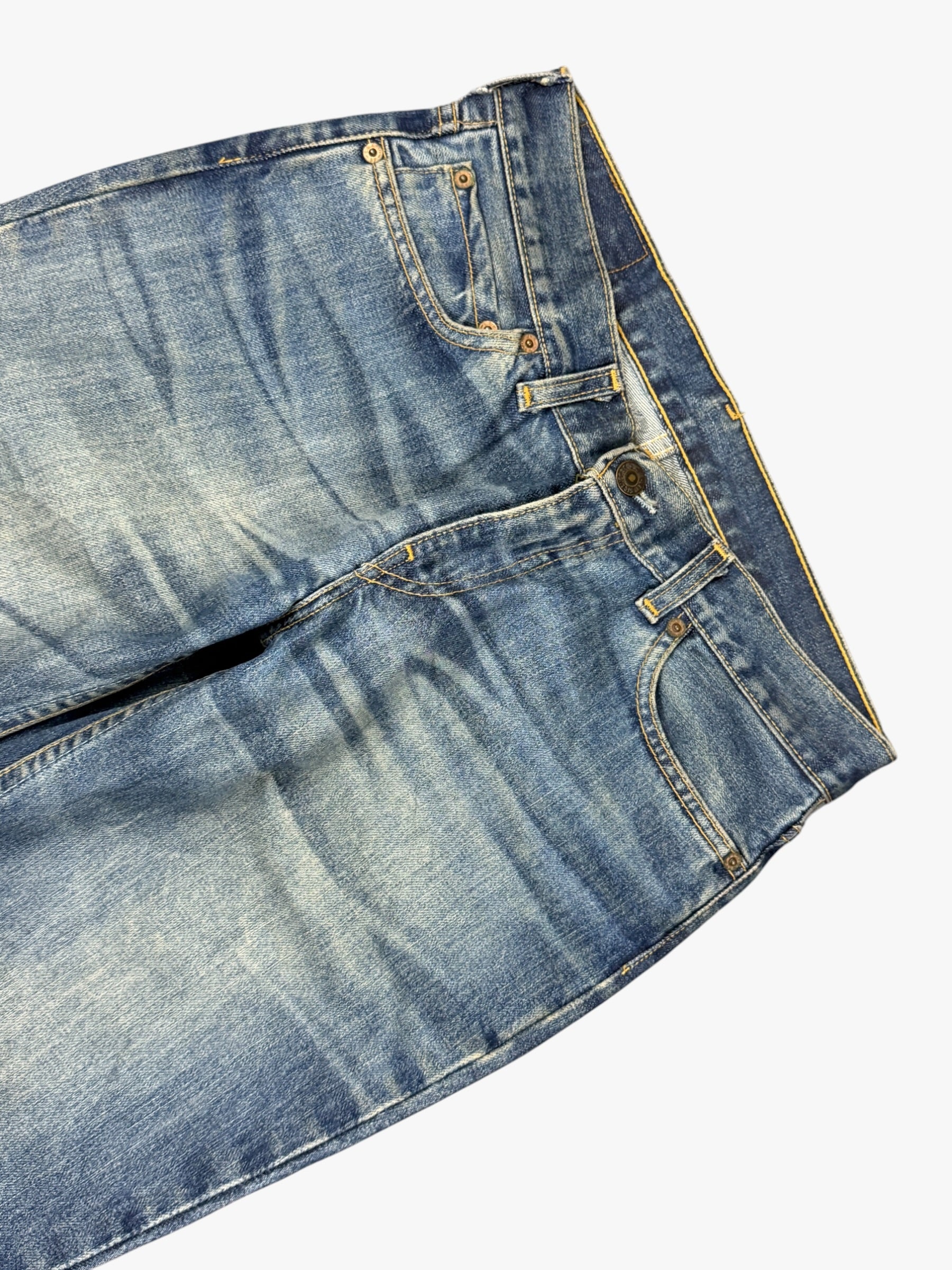 Women - Levis Bootcut (M) / (W29)