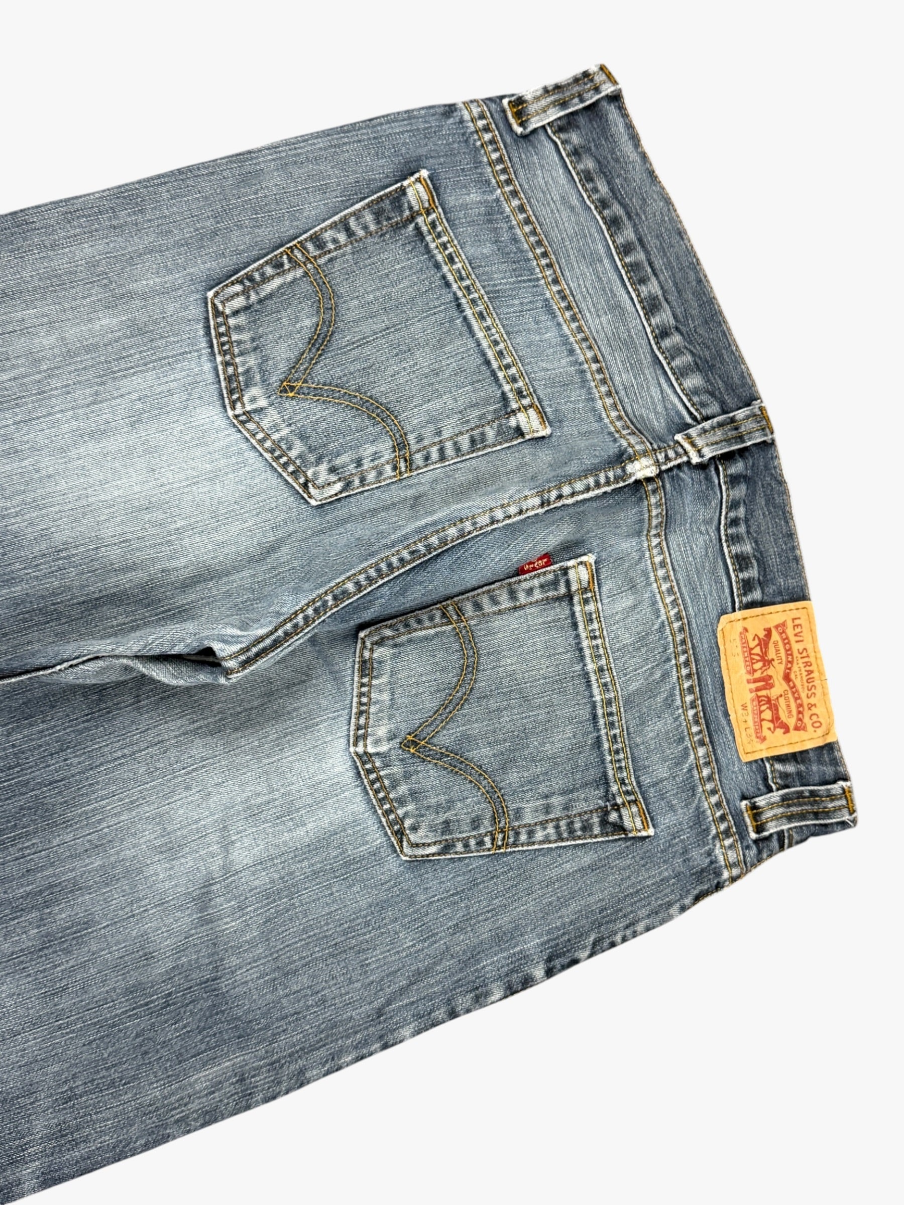 Levis Straight Washed (M-L)
