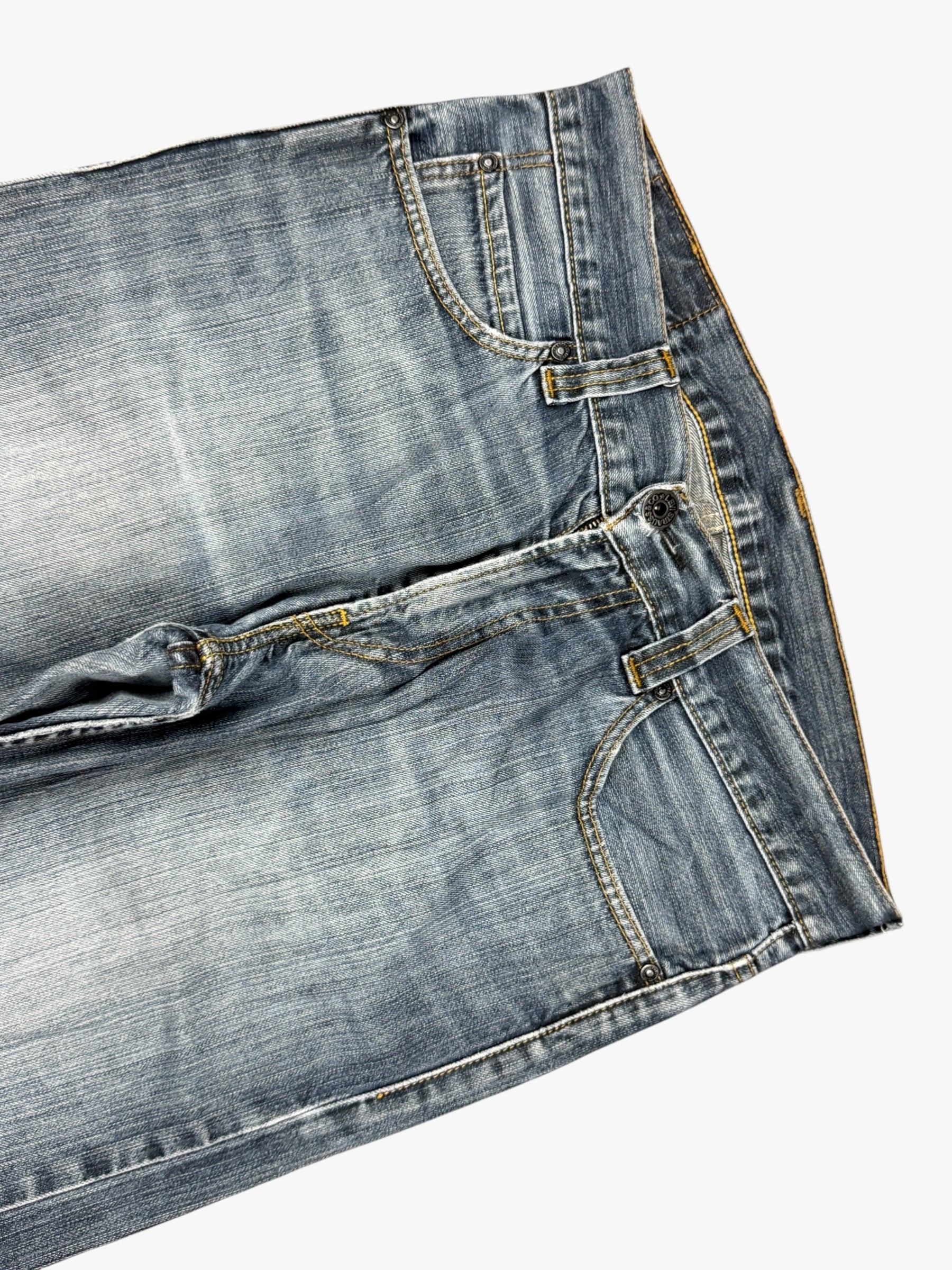 Levis Straight Washed (M-L)