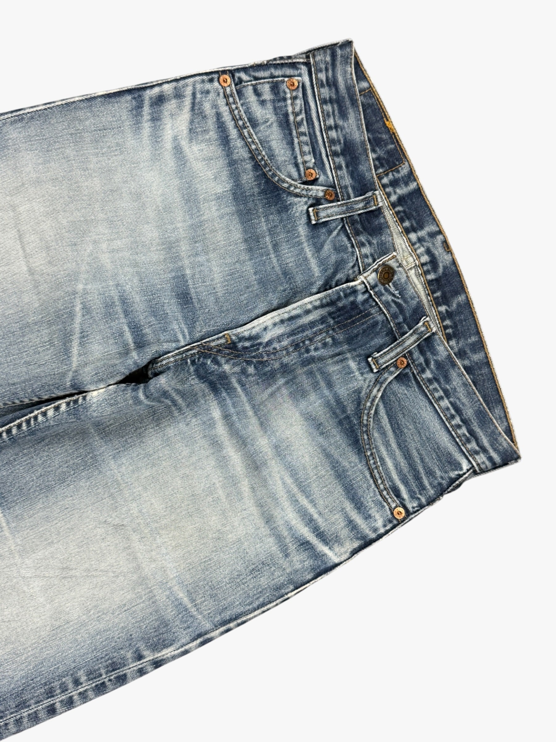 Women - Levis Bootcut (M) / (W30)