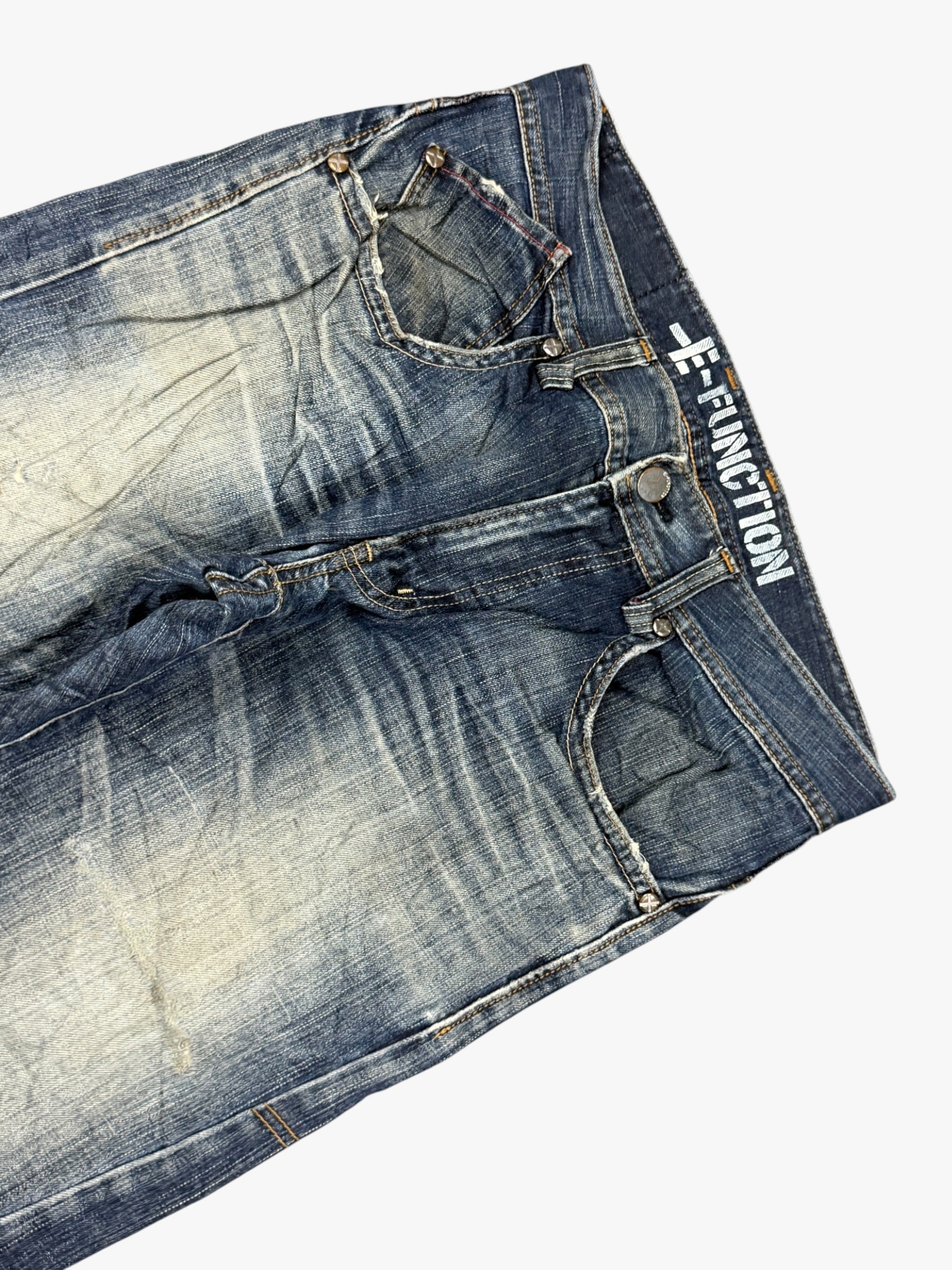 Washed Straight (L) / (W34)
