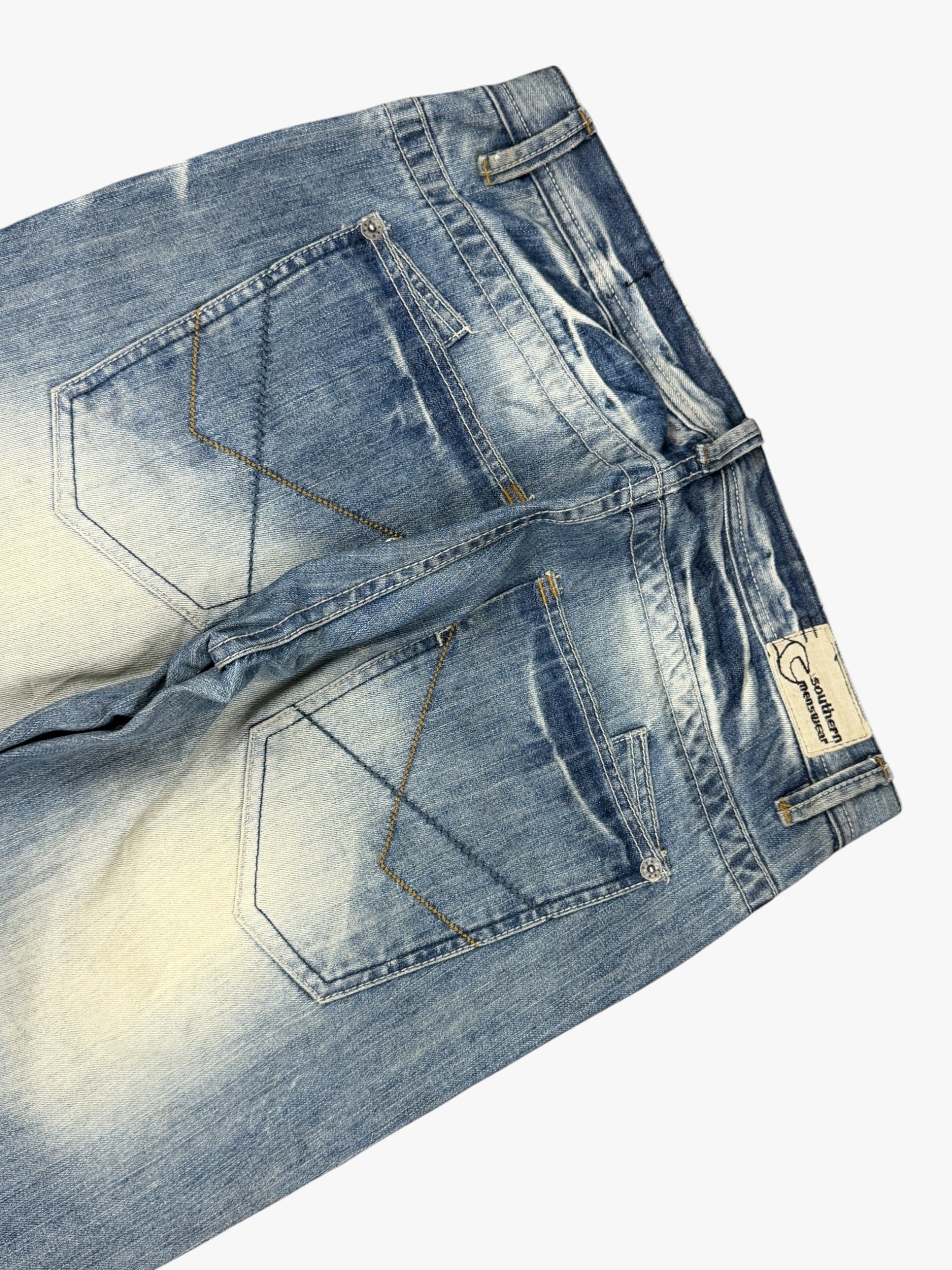 Washed Bootcut (L) / (W34)