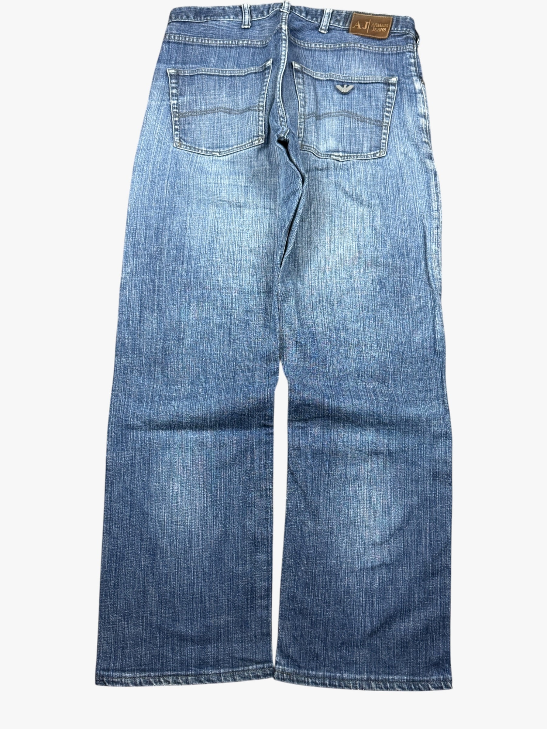 Armani Straight (M)