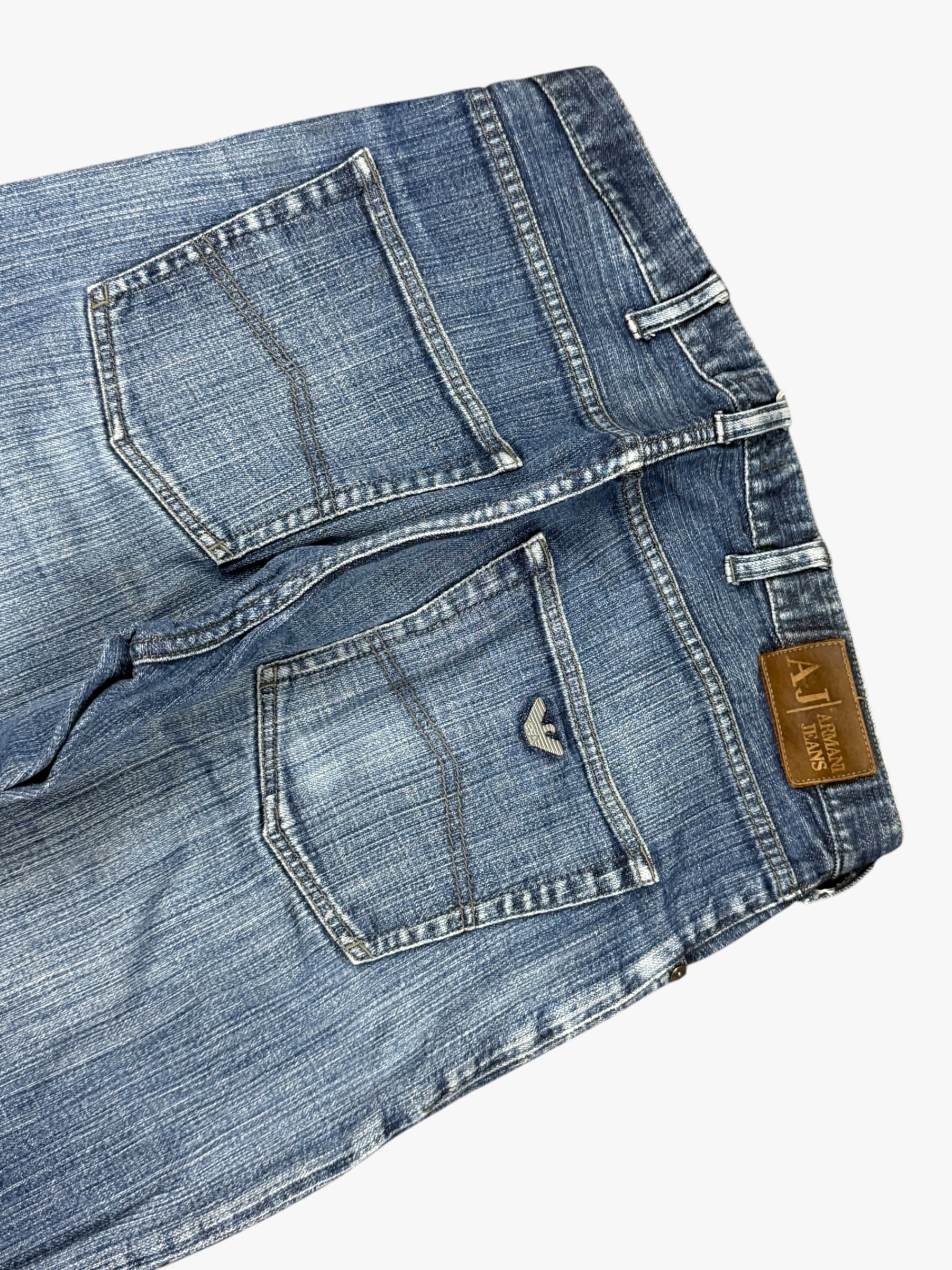 Armani Straight (M)