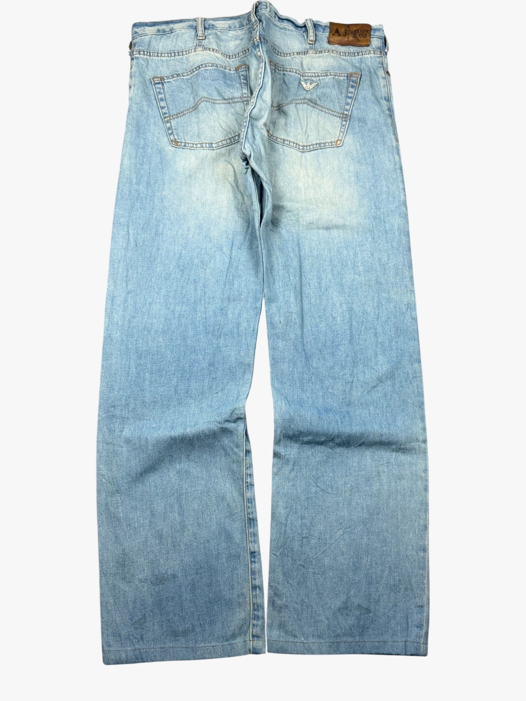 Armani Straight (M)