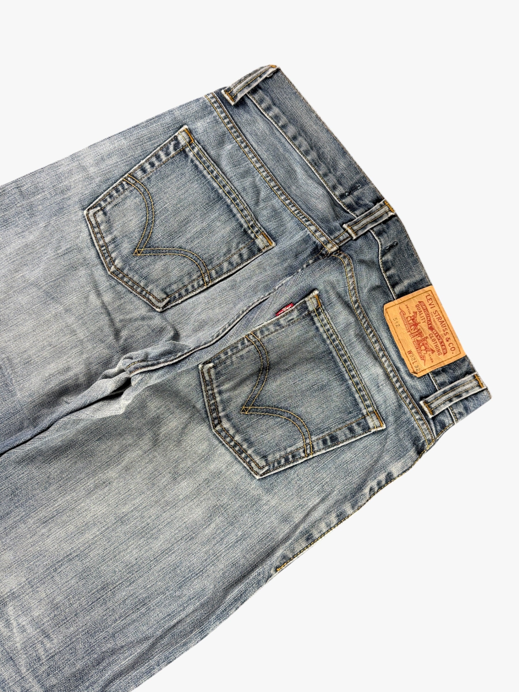 Levis Bootcut Washed (M) / (W32)