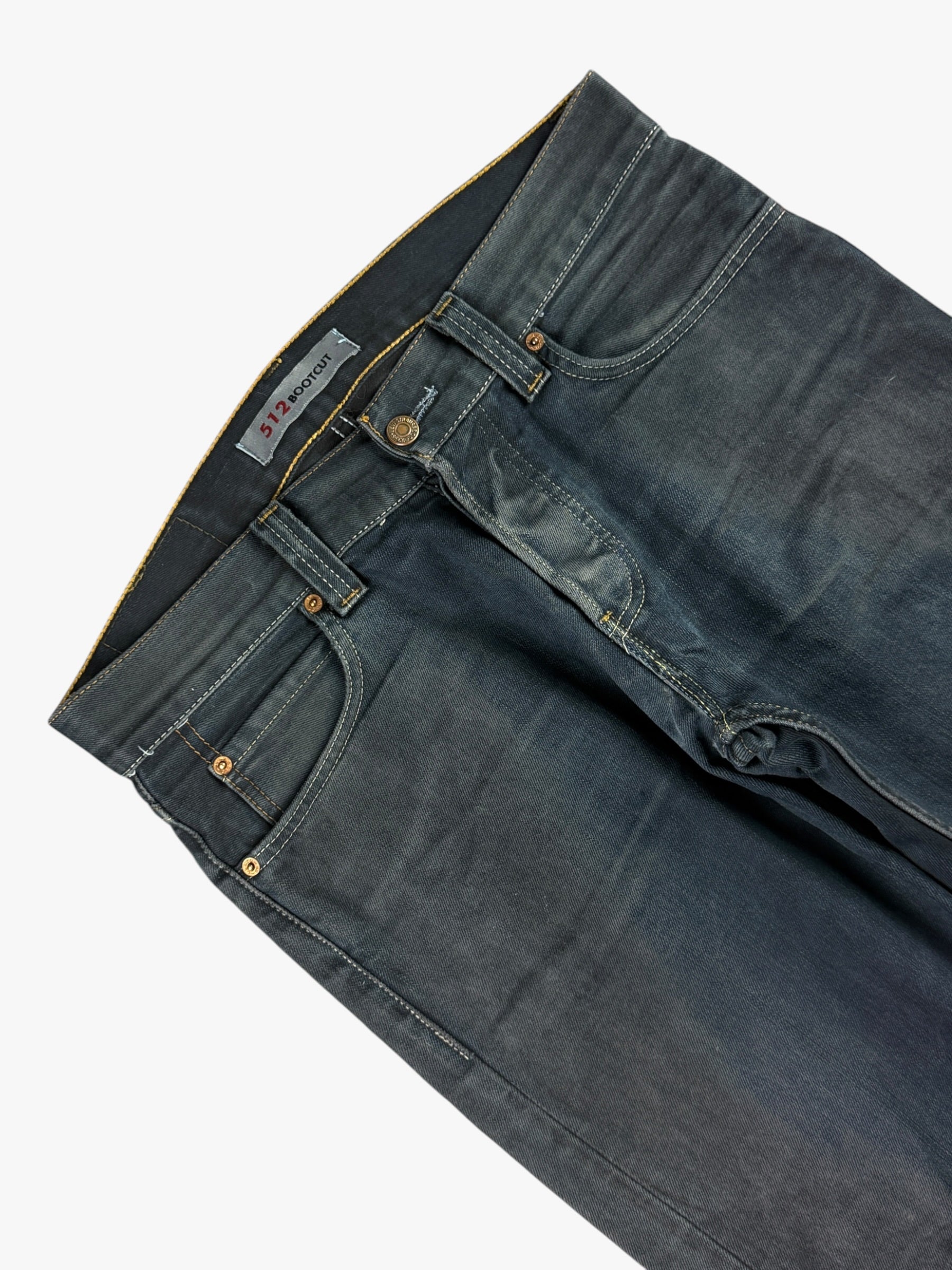 Levis Bootcut (M) / (W32)