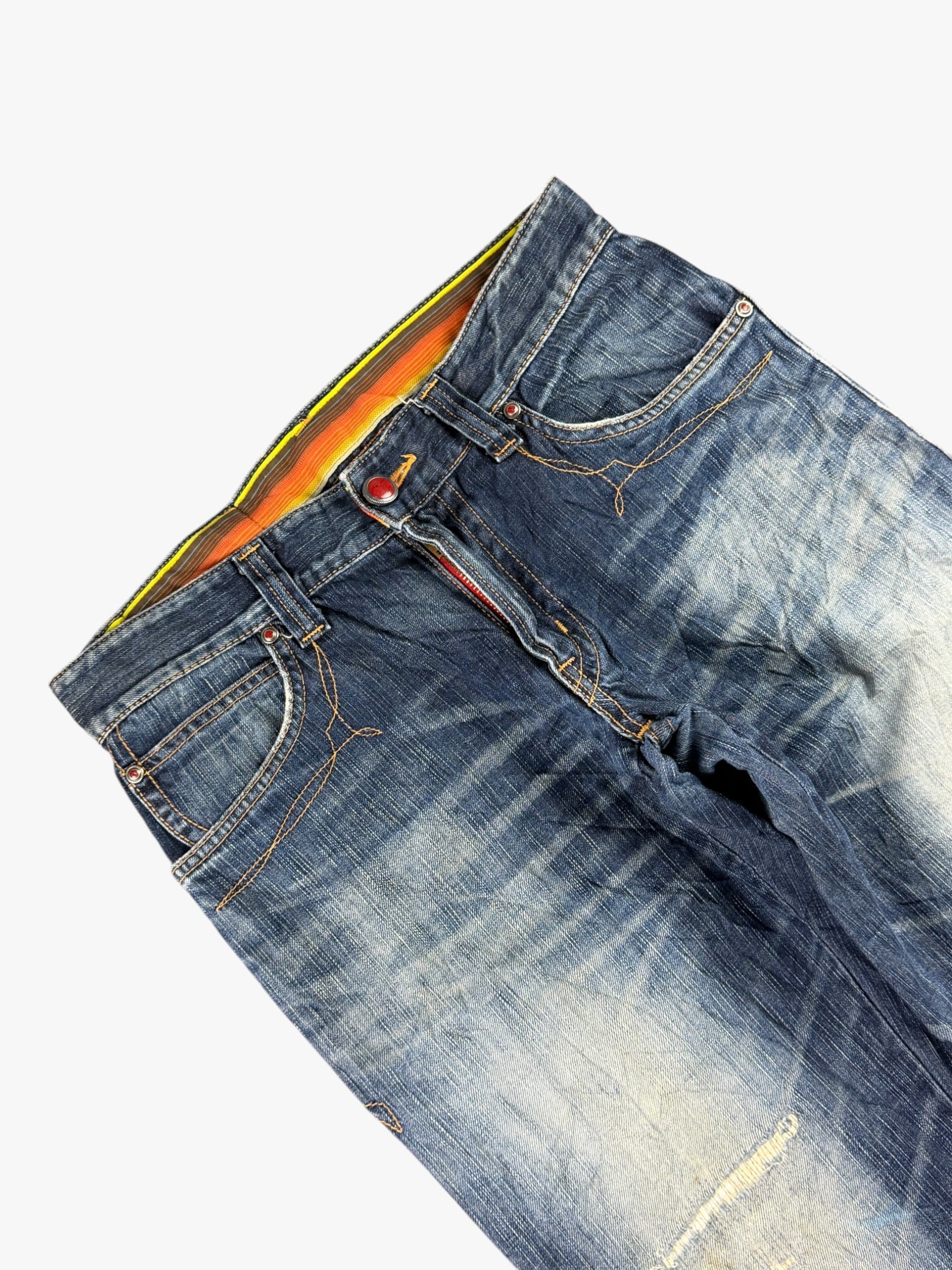 Japanese Straight Washed (M) / (W32)